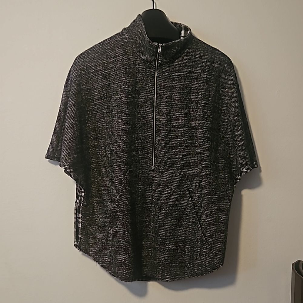 ELLIOTT LAUREN active top  M